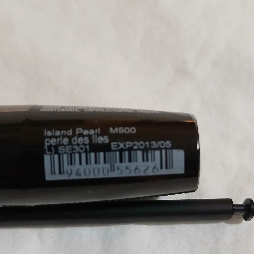 Avon Smooth Minerals lipstick M500 ISLAND PEARL spf 15 NEW SEALED TUBE